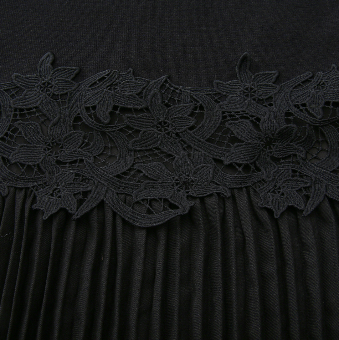 Skirt with Lace Inlay