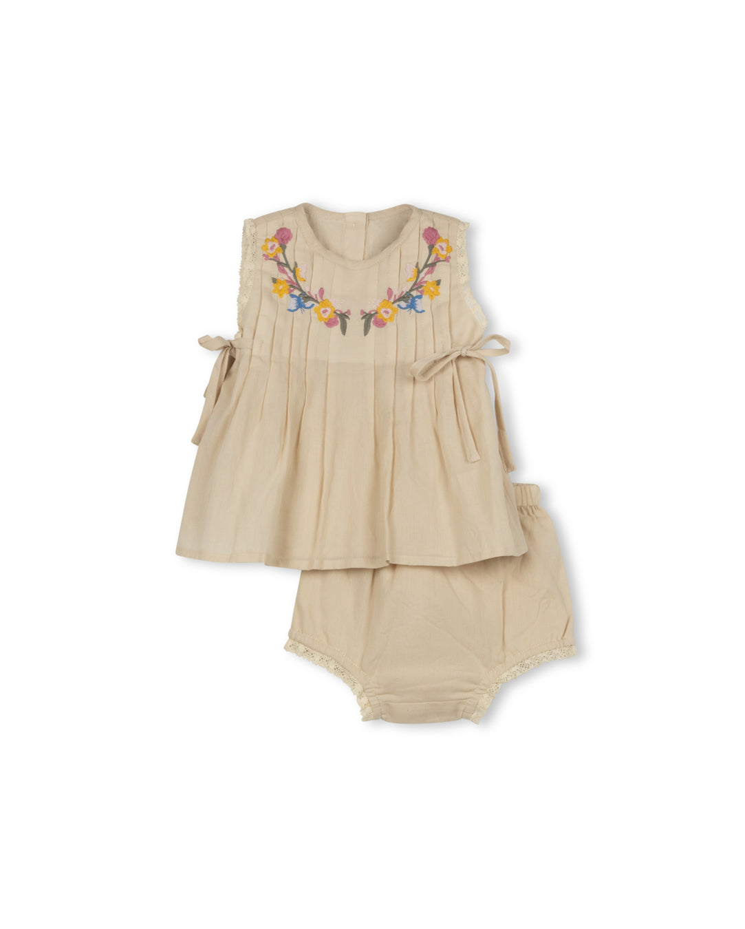 Pleated Embroidered Bow Detail Set