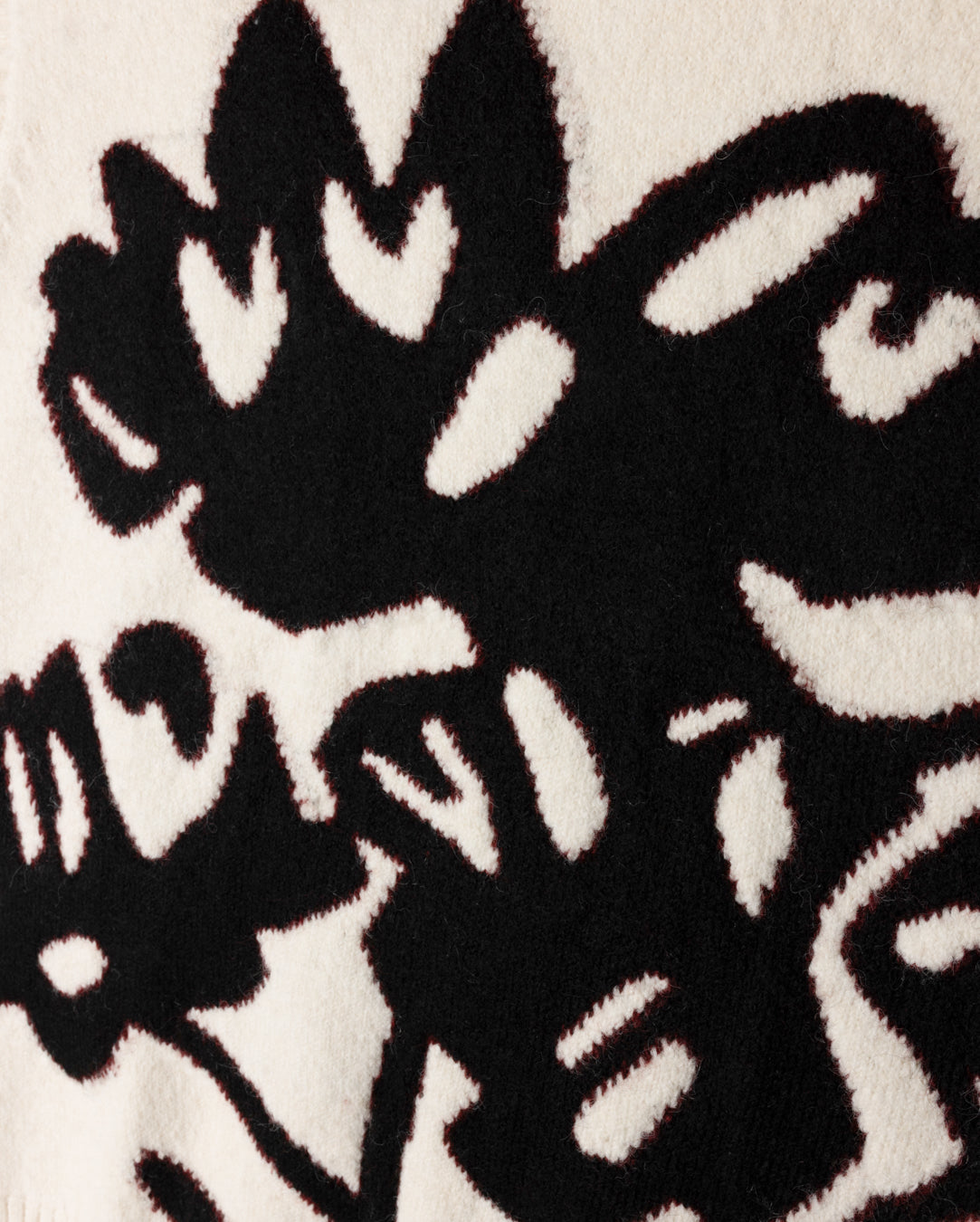 Crew Neck Graphic Knit Vest