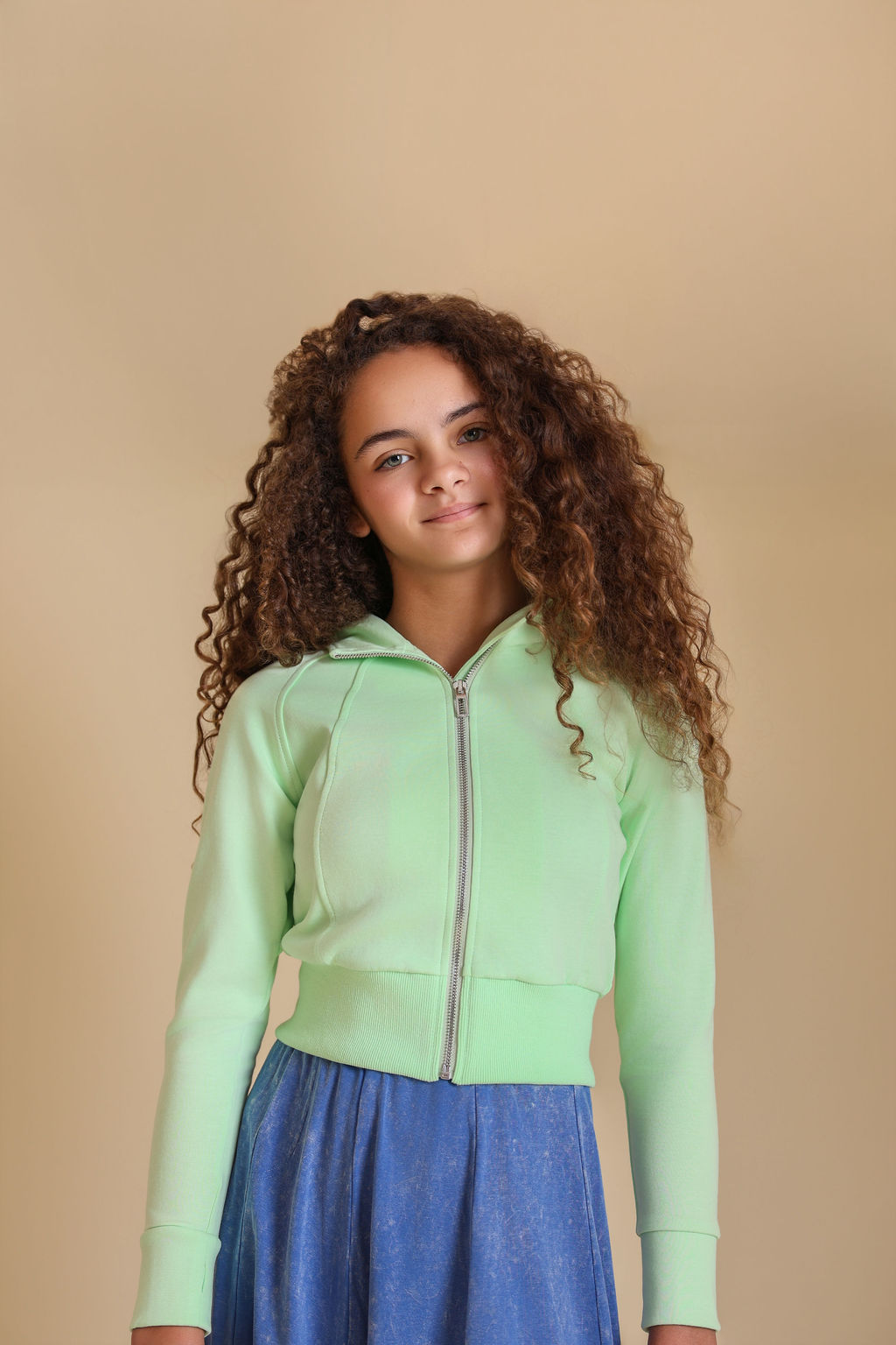 Seam Detail Zipper Sweatshirt - Junees