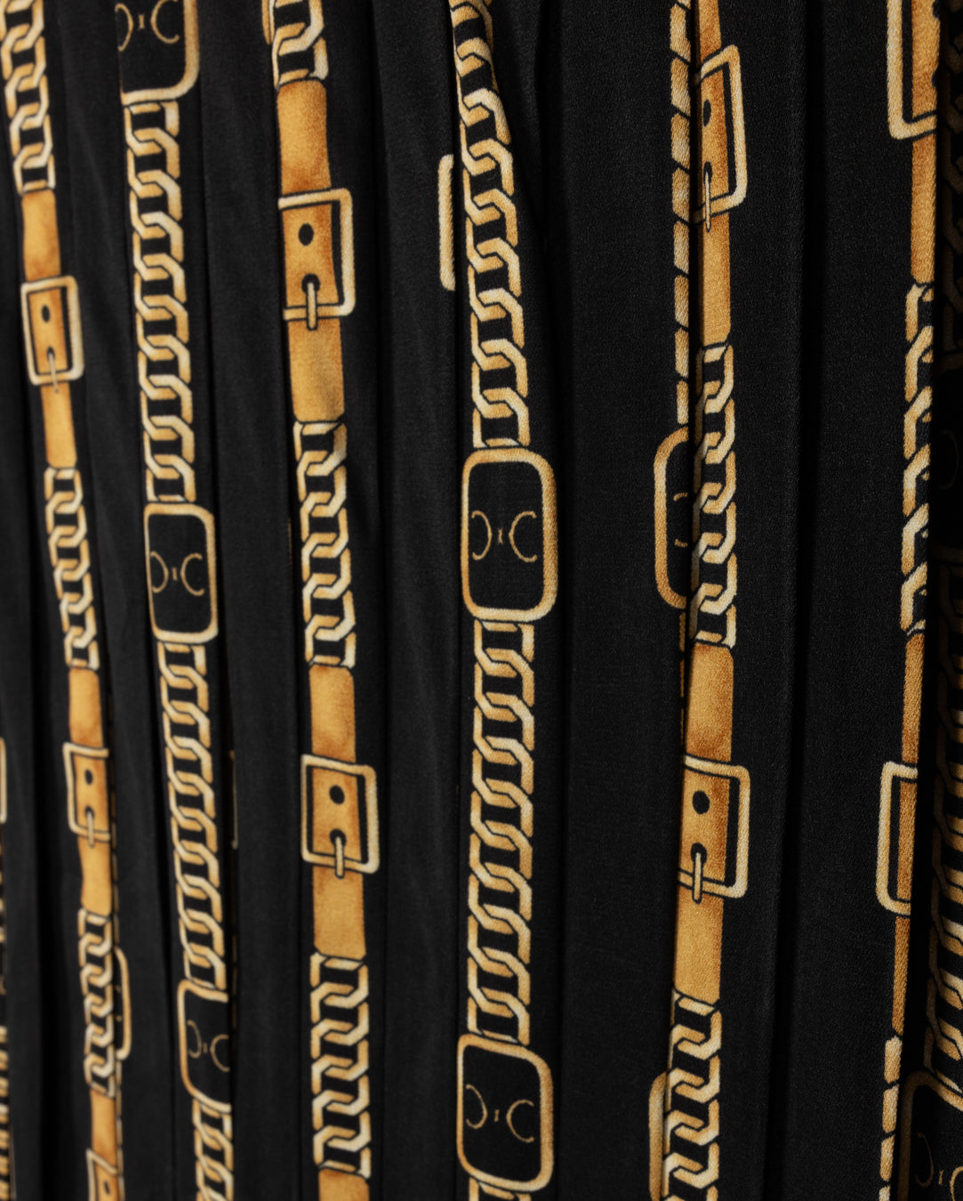 Chain Pleated Skirt W-22010