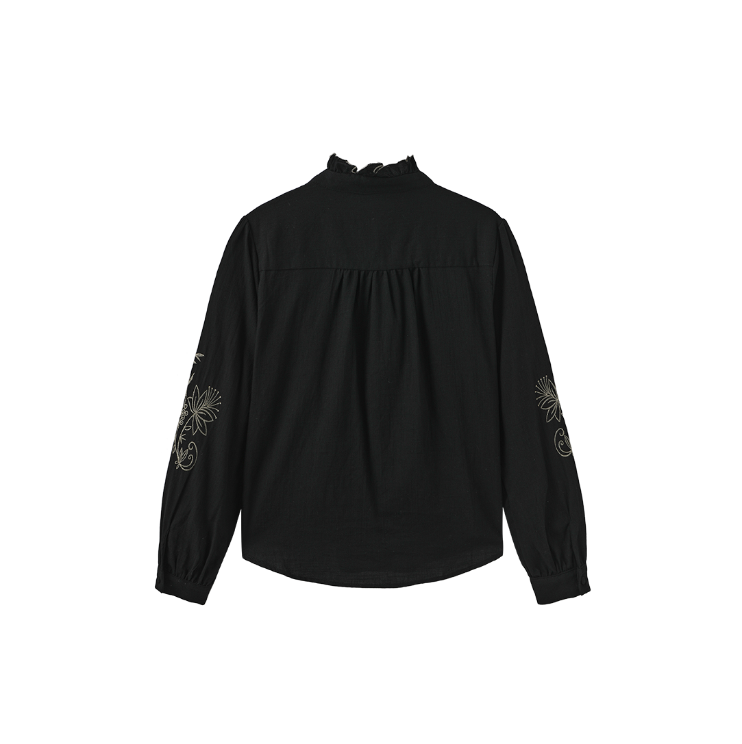 Embroidered Scallop top