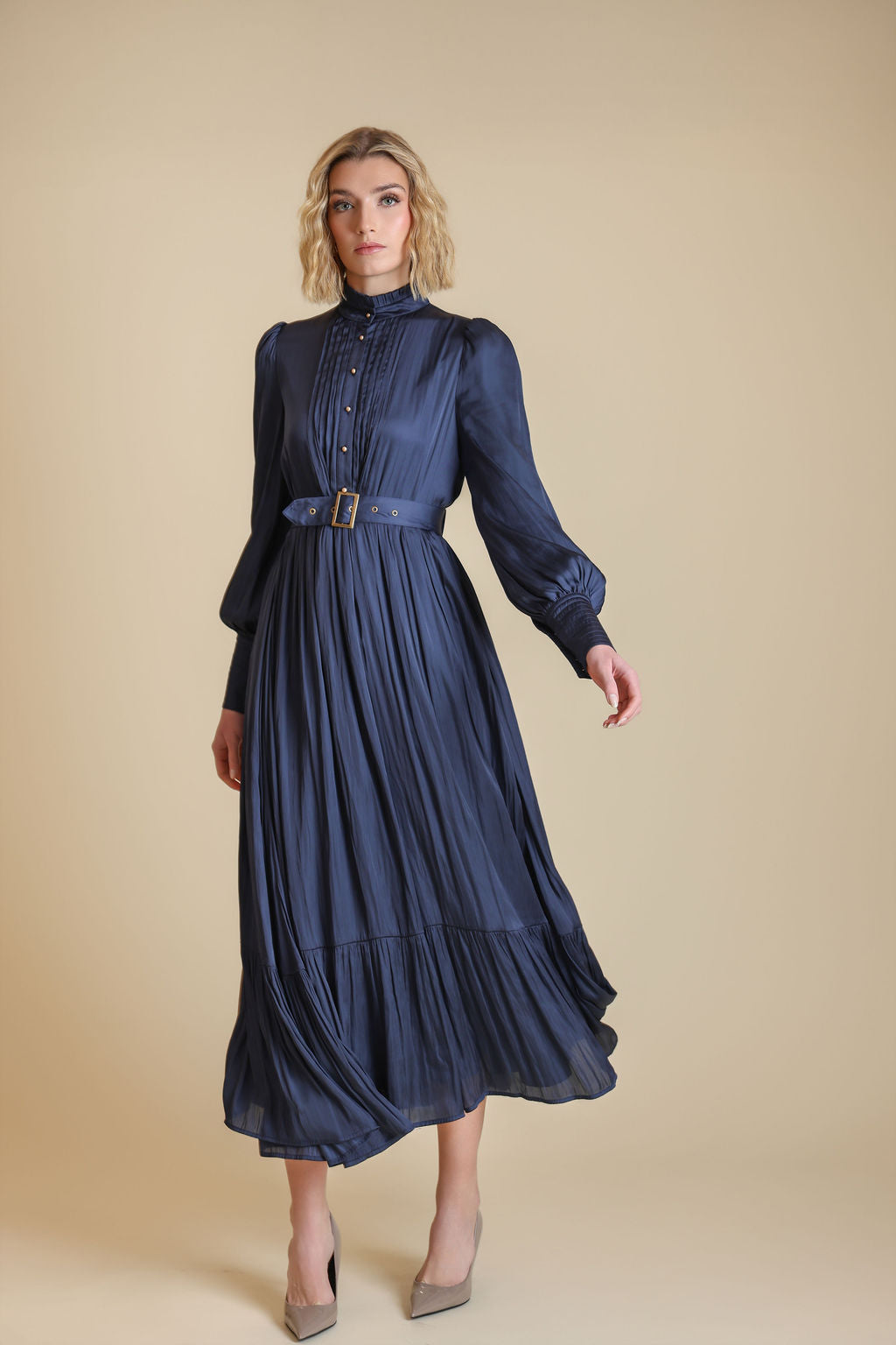 Belt Waisted Bubble Sleeve Dress
