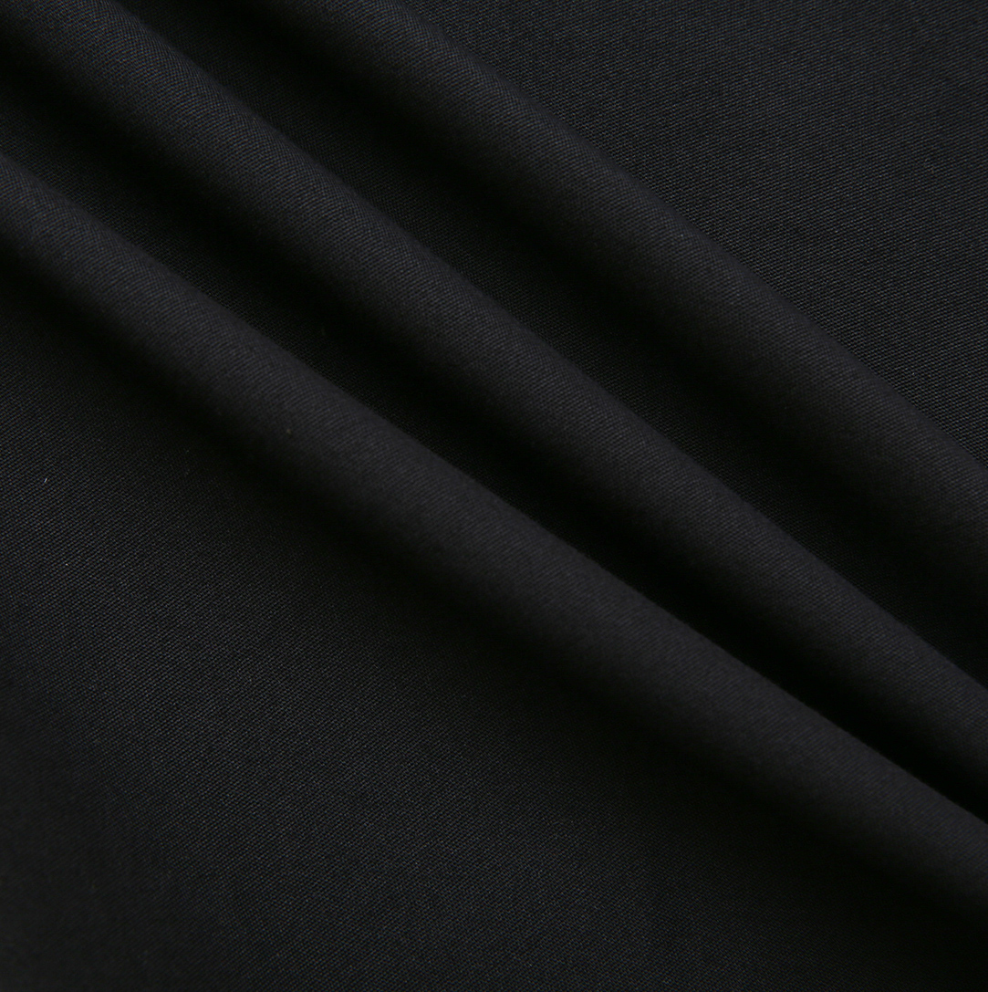 Inserted Kick Belted Skirt