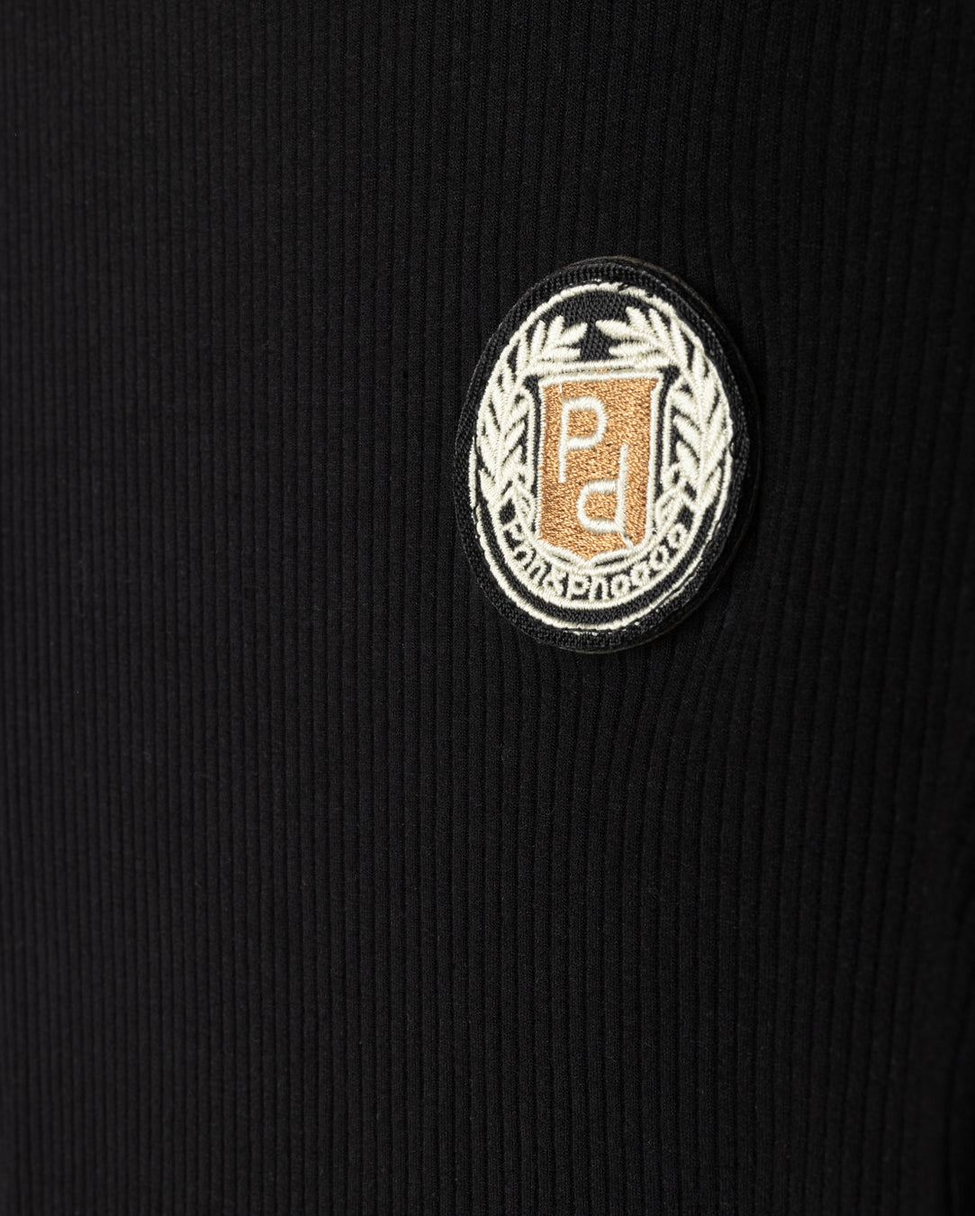 Raincoat Ribbed Emblem Turtleneck