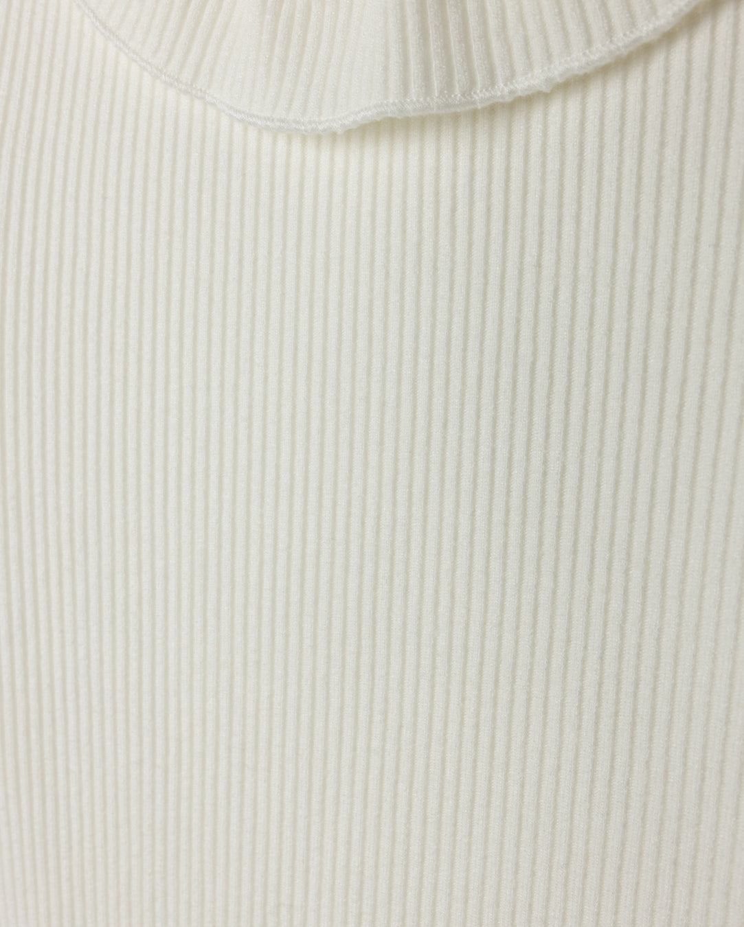 Ruffled Collar Ribbed T-shirt