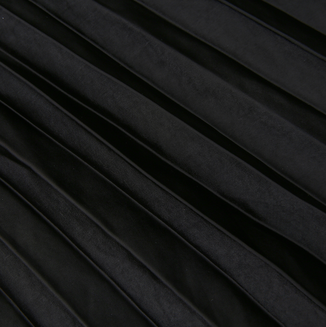 Silk Pleated Elastic Waist Skirt