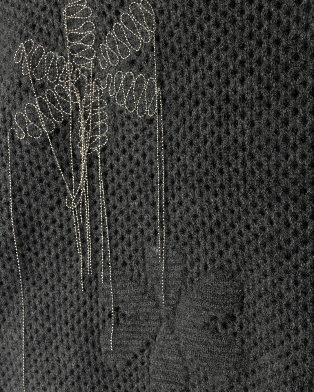 Oversized Collar Embroidered Sweater W-20156