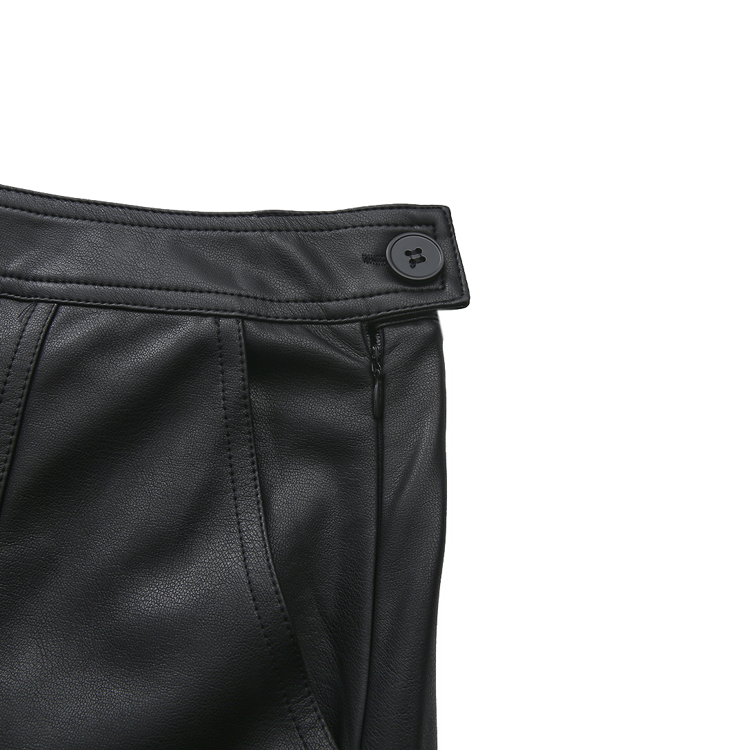 Leather Side Button Seam Skirt