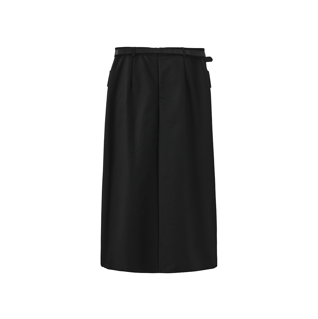 Inserted Kick Belted  Skirt