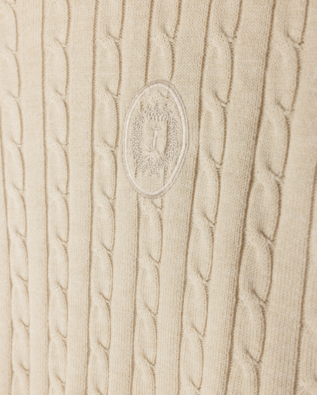 Crest Detailed Cable Knit Sweater