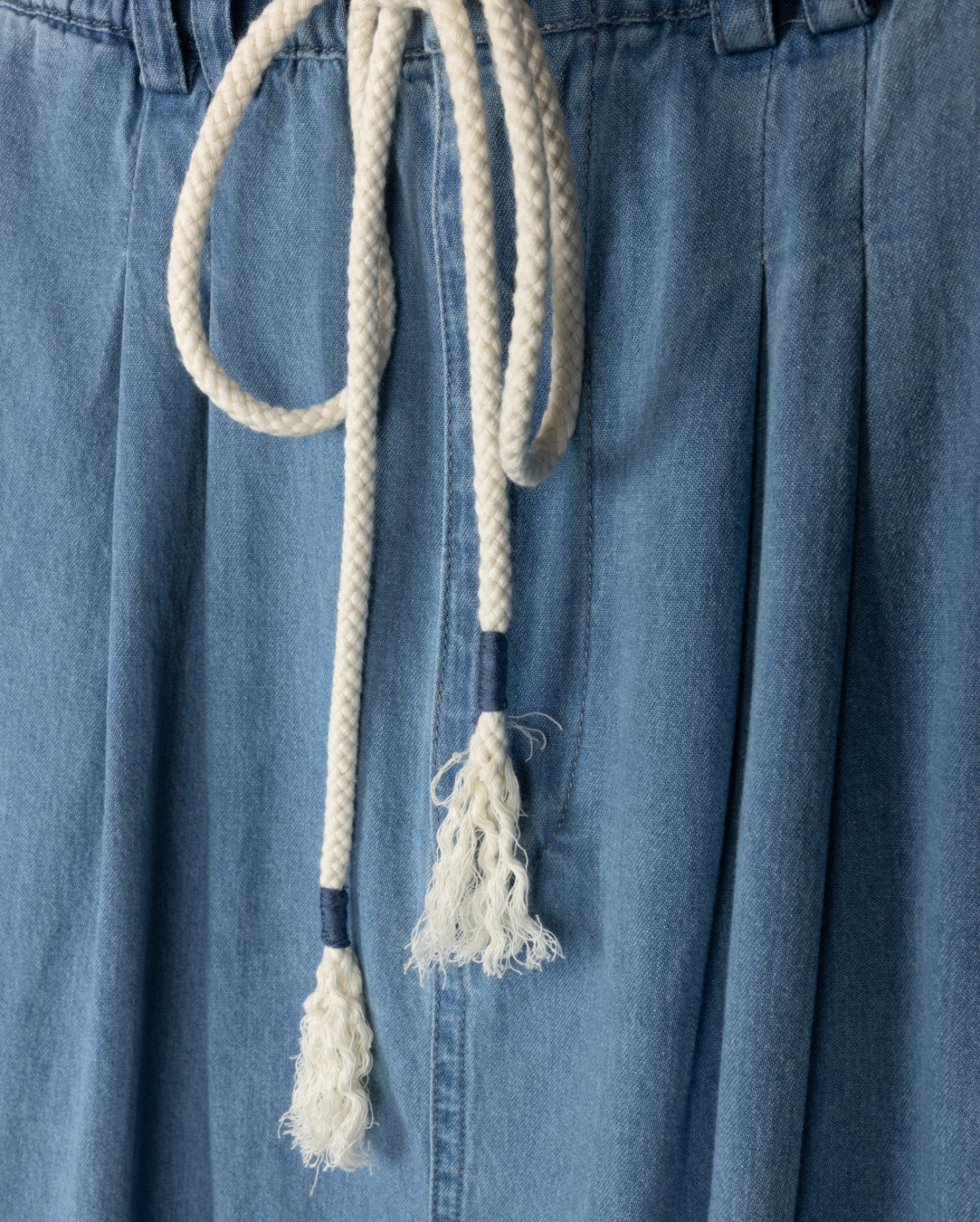 Rope Belt Denim Pleat Skirt