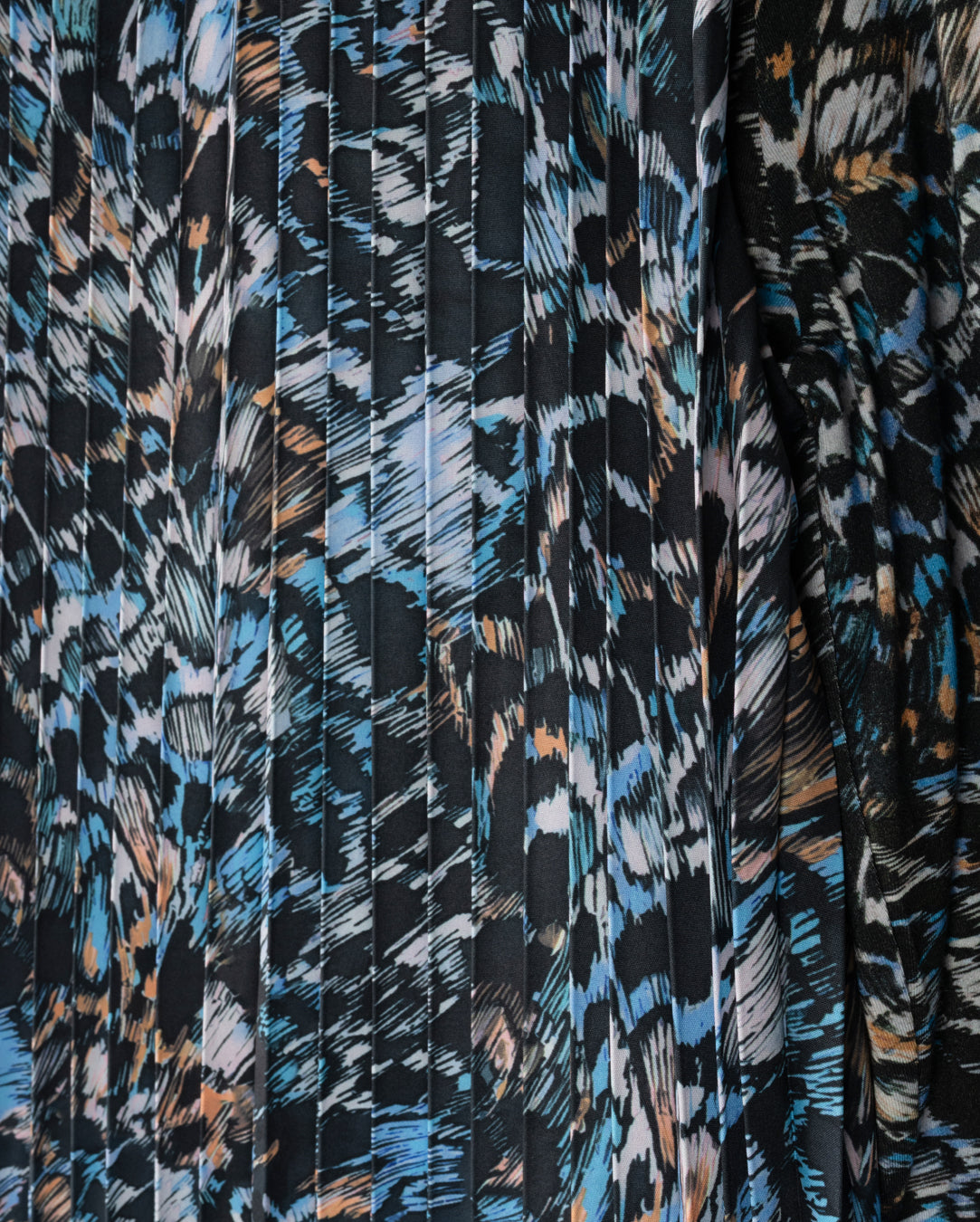 Malo Pleated Printed Mock Neck And Jumper