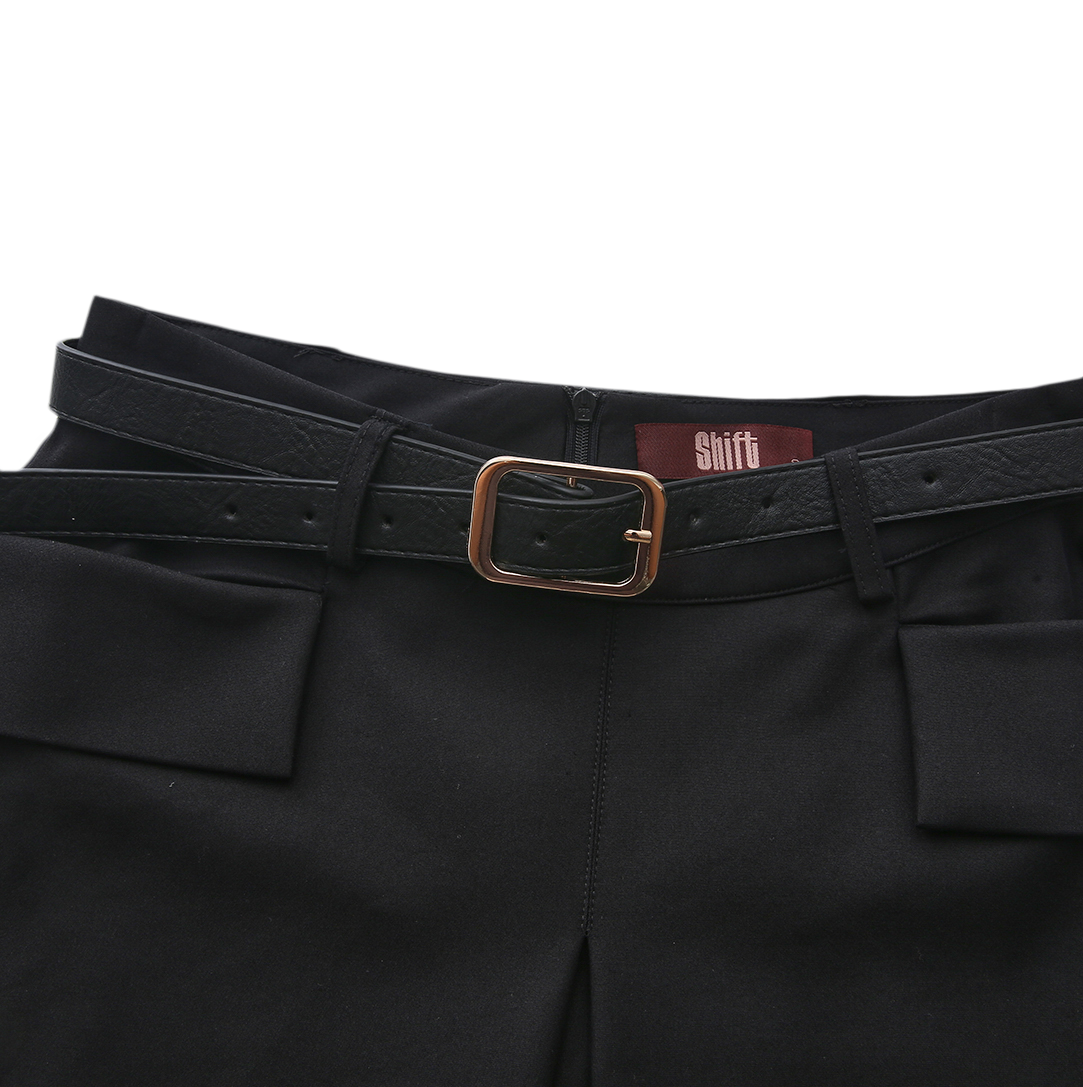 Inserted Kick Belted  Skirt