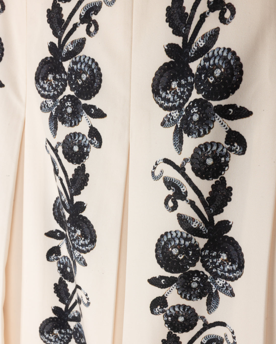 Tep Detailed Pleated Skirt - Junees