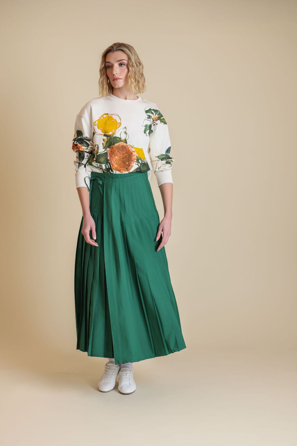 Bold Floral Print Sweatshirt