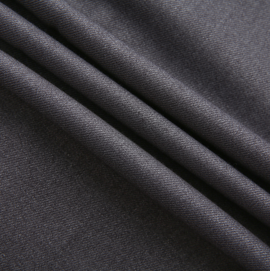 Back Kick Pleat Skirt