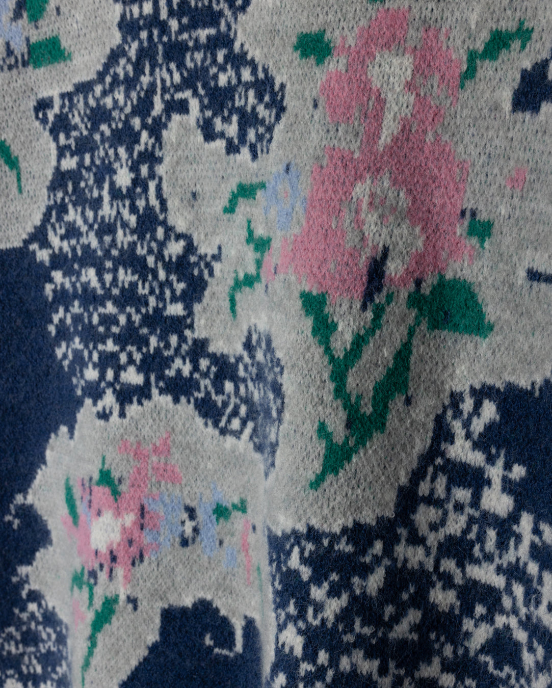 Textured Flower Detailed Knit Sweater