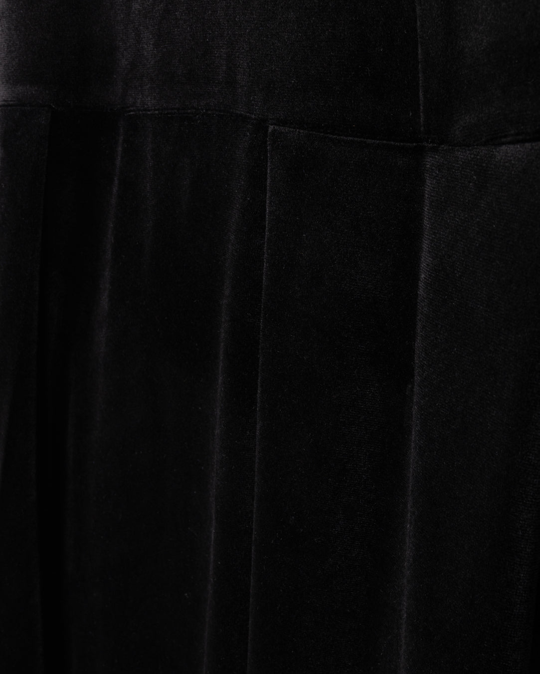 Velour Drop Waist Pleat Skirt