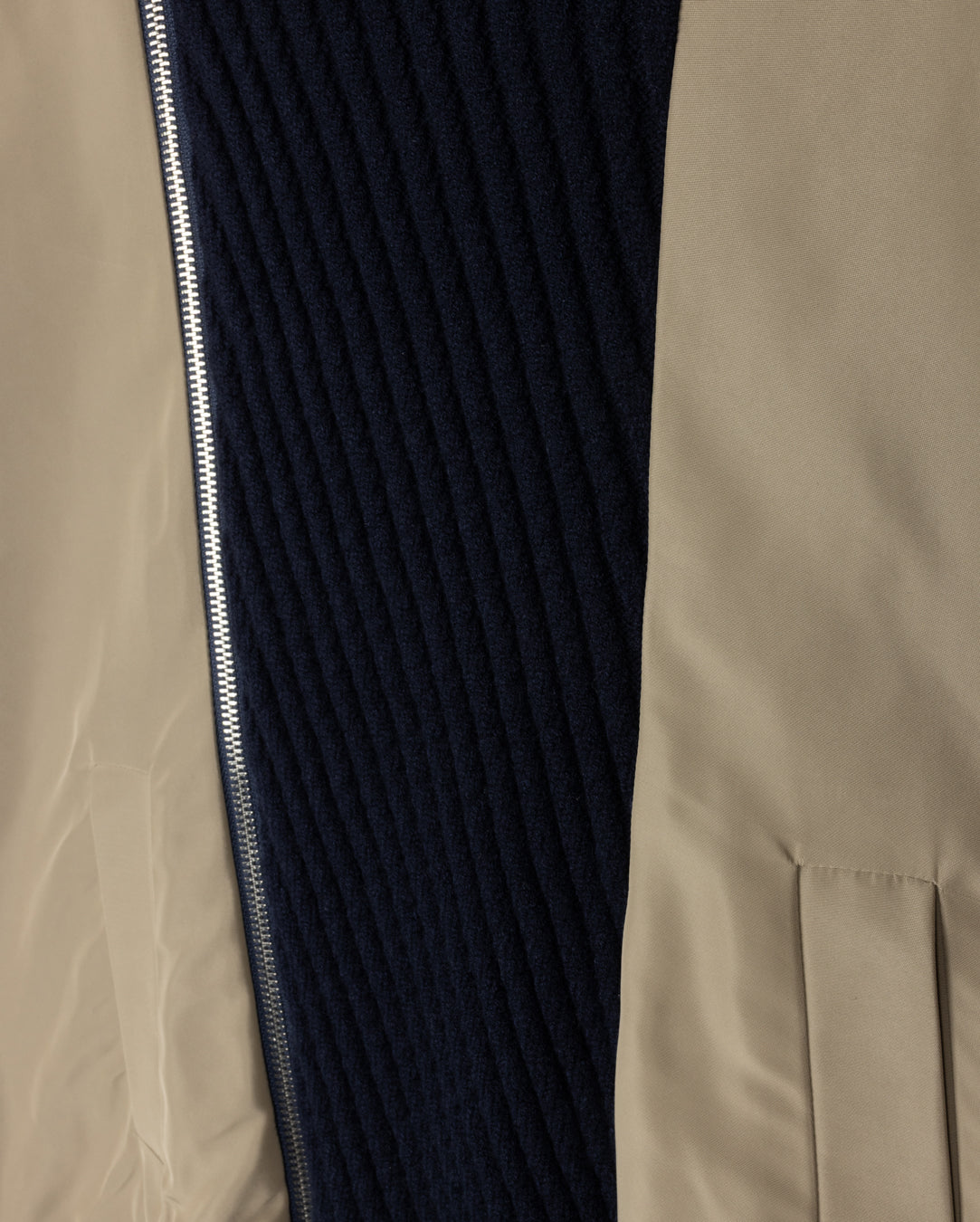 Two Tone Zipper Vest W-20548