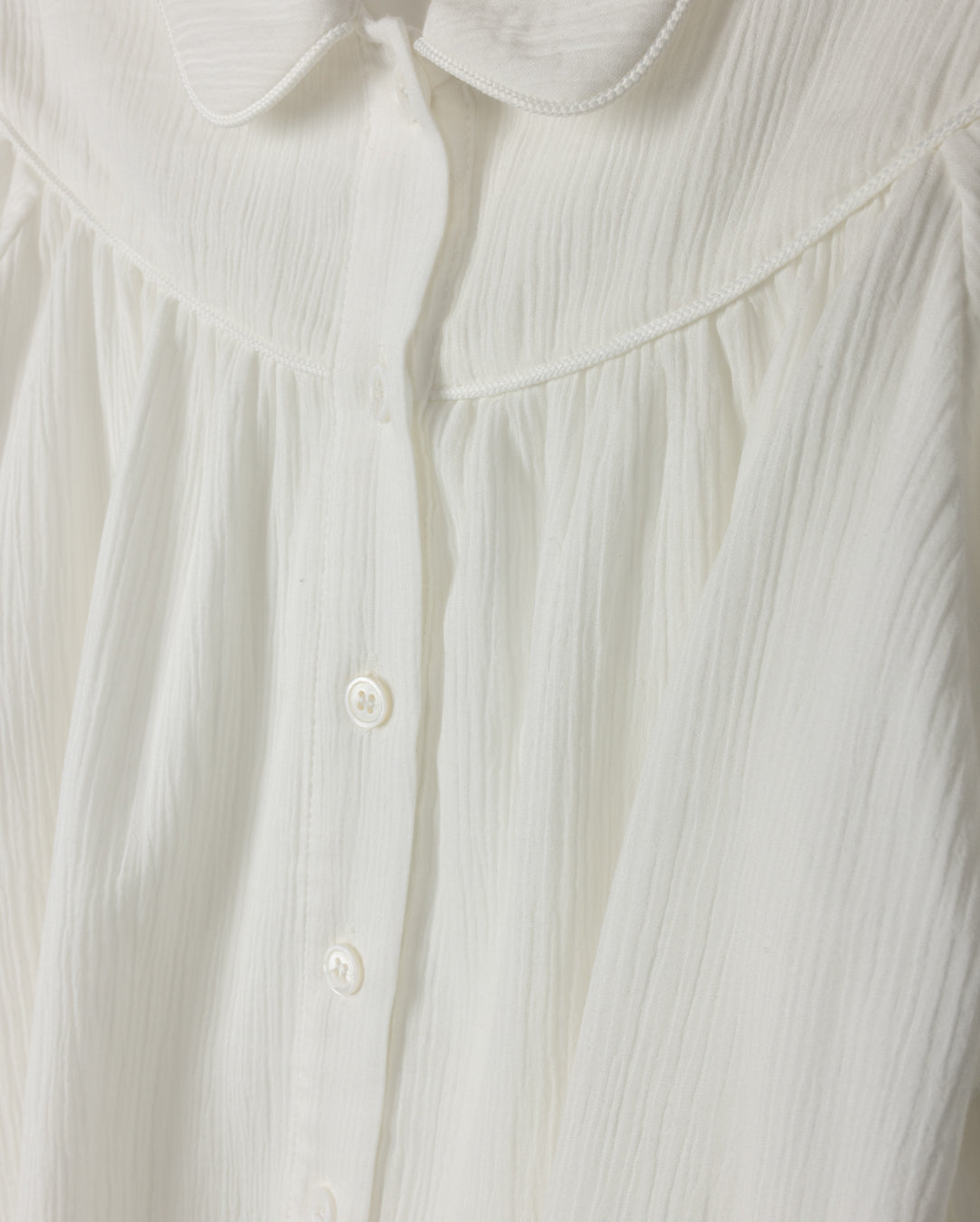 Creased Chiffon Piping Blouse