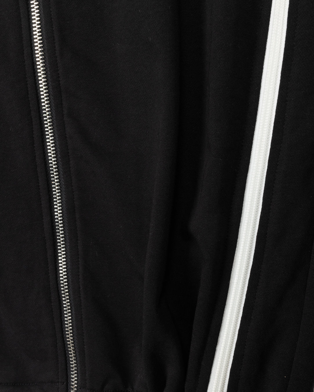 Clay Sweatshirt Detail Vest - Junees