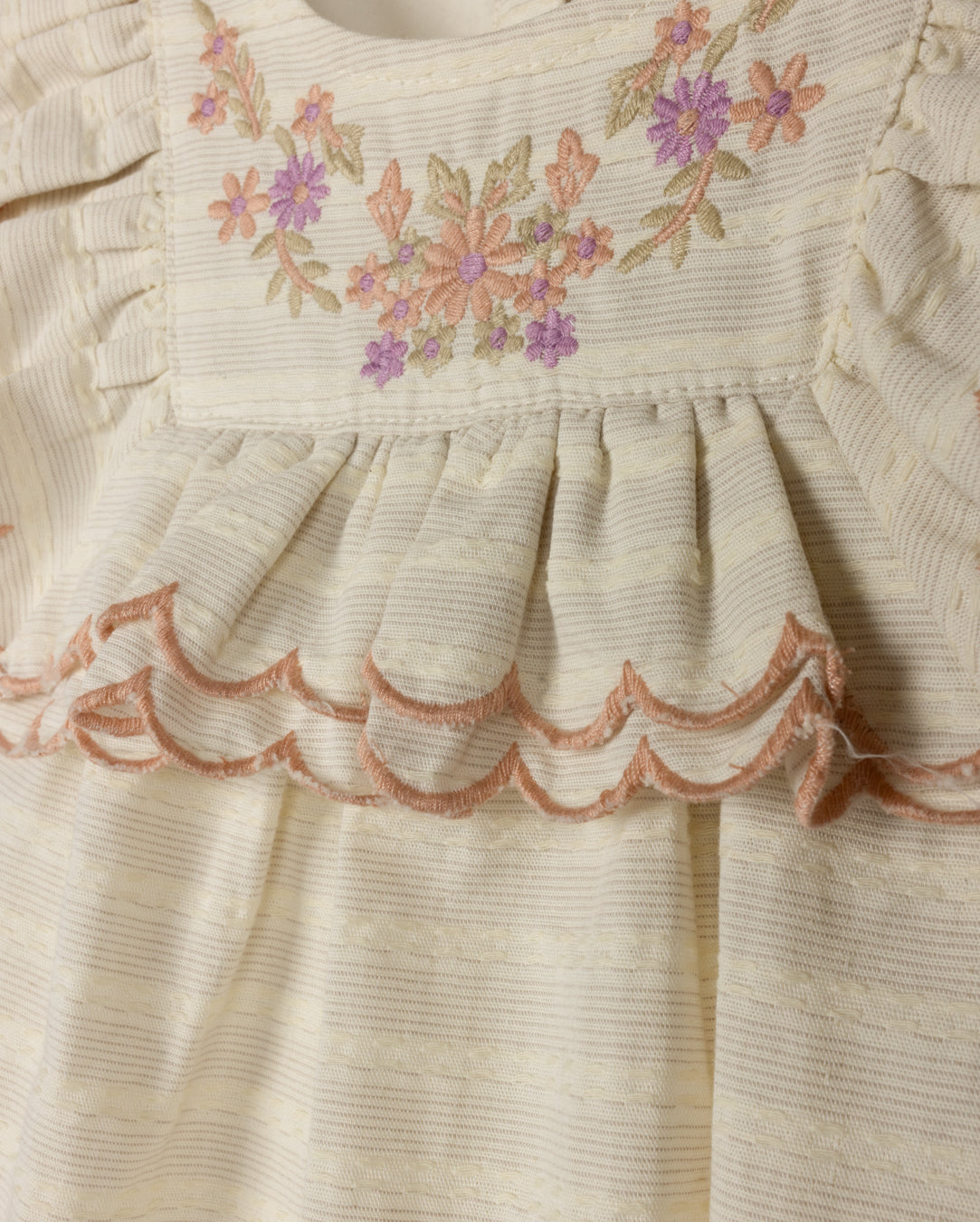 Luna Flowy Detailed Romper