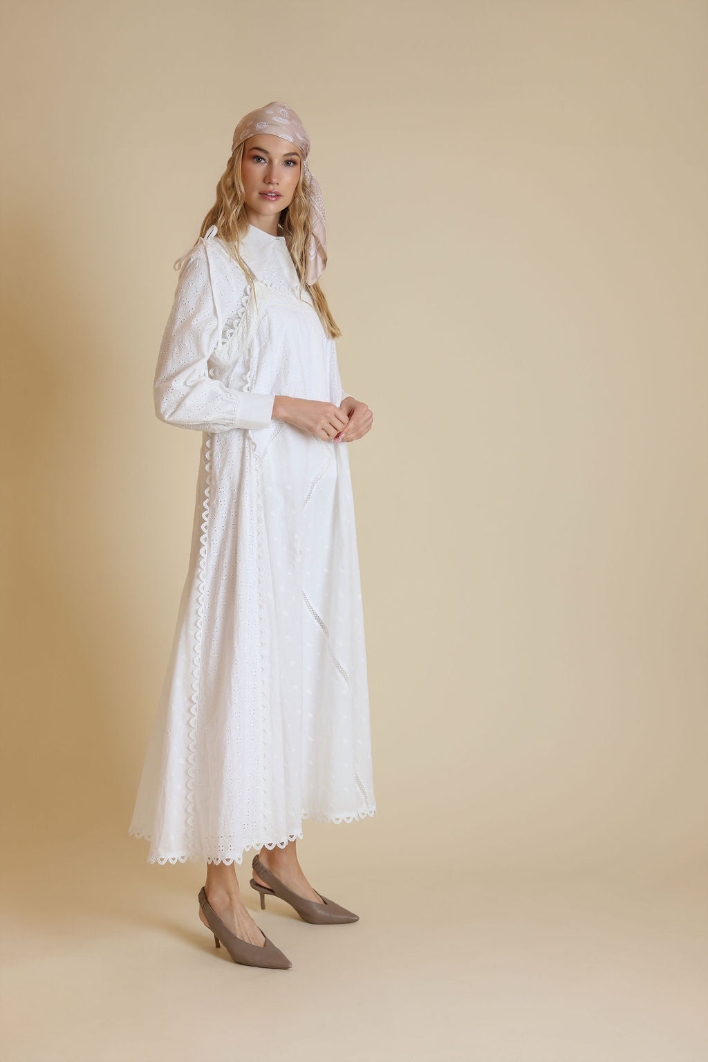 Sanam Eyelet Blouse - Junees