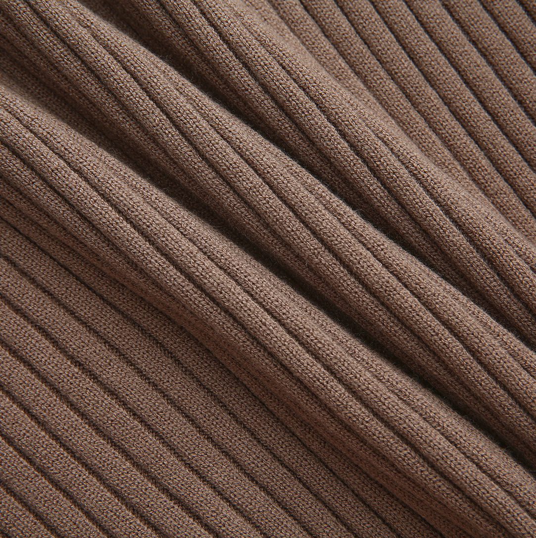 Wide Ribbed Knit Turtleneck